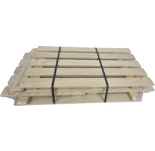 Stapel Holzpaletten mit Umreifungsband