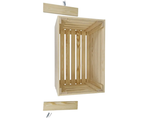 Holzkiste mit separaten Brettern und Schrauben für Montage