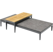 Zwei graue Couchtische mit Holzplatte und Steintischplatte
