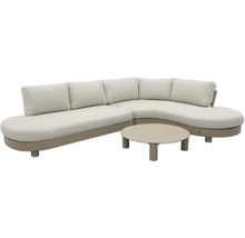 Ecksofa mit passendem runden Tisch für den Außenbereich