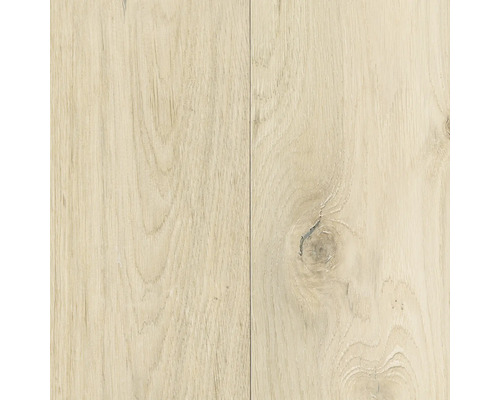 Nahaufnahme von zwei hellen Holzdielen