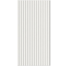 Weiße Paneele mit vertikalen Rillen