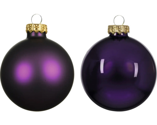 Zwei violette Christbaumkugeln mit goldenen Aufhängern