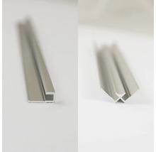 Zwei Ansichten eines Aluminiumprofils