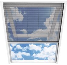 Dachfenster mit Plissee zum Sonnenschutz