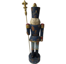 Dekorative Nussknacker Figur im Soldaten Design