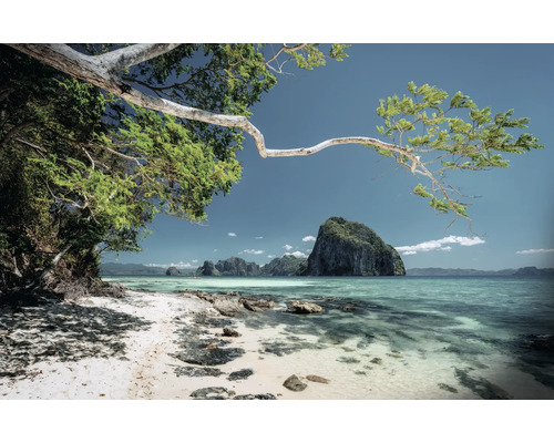 Landschaft mit Strand, Meer und Inseln