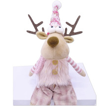 Dekoratives Rentier mit Mütze und Geweih als Weihnachtsdekoration