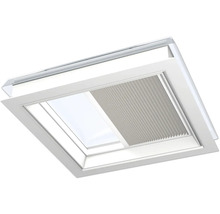 Dachfenster mit Plissee zur Verdunkelung