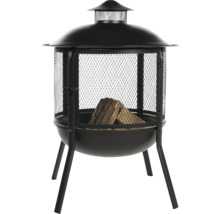 Feuerstelle mit Funkenschutzgitter und Holz