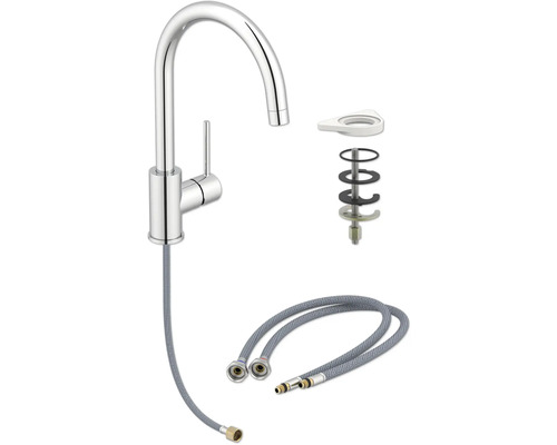 Küchenarmatur mit flexiblen Anschlussschläuchen und Befestigungsmaterial