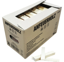 Anfeuerholz in einer Kartonverpackung