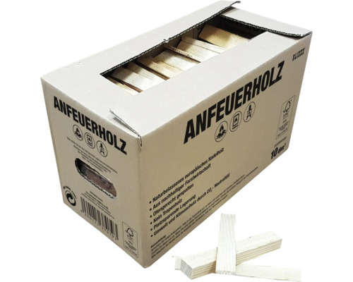 Anfeuerholz in einer Kartonverpackung