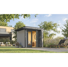 Garten mit modernem Gartenhaus, Terrasse und Gartenmöbeln.