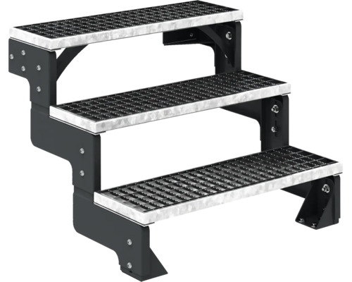 Treppe mit drei Stufen und Gitterrostbelag
