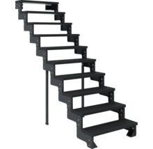 Gerade Treppe aus Metall mit acht Stufen.