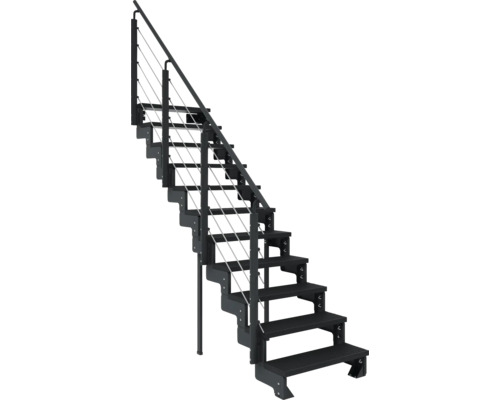 Metalltreppe mit Geländer und Stahlseilen