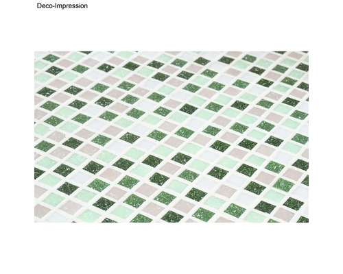 Mosaikfliesenmuster mit quadratischen Steinen