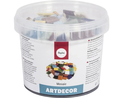 Glasmosaiksteine in einem transparenten Behälter für Mosaikarbeiten