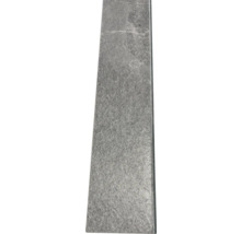 Graue Natursteinfliese