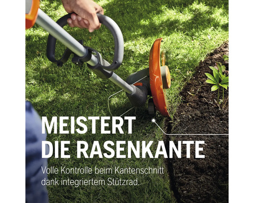 Rasentrimmer im Einsatz zum Schneiden von Rasenkanten.