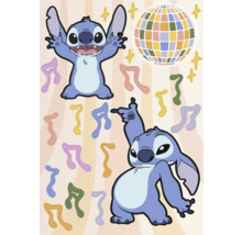 Illustration mit zwei Stitch-Figuren, Diskokugel, Musiknoten und Sternen
