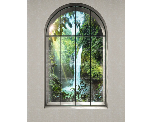 Dekoratives Fenster mit Blick auf einen Wasserfall