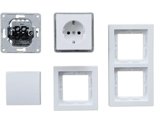 Einsatz, Rahmen und Abdeckung für eine Steckdose