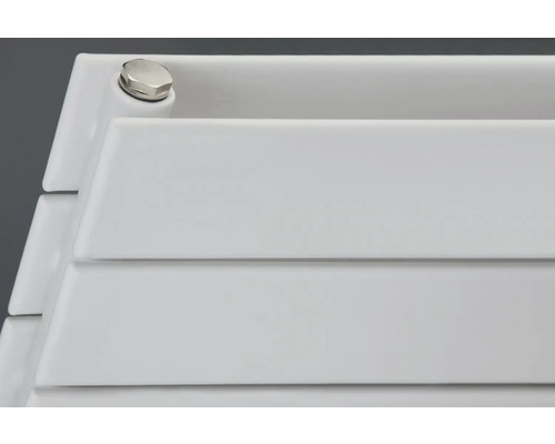 Nahaufnahme eines weißen Heizkörpers