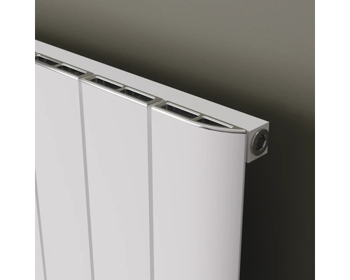 Nahaufnahme eines weißen Heizkörpers