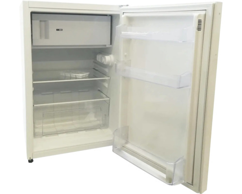 Geöffneter Kühlschrank mit Regalen und Gefrierfach