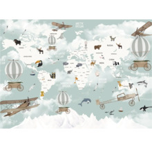 Weltkarte mit Tieren, Flugzeugen und Heißluftballons als Dekoration