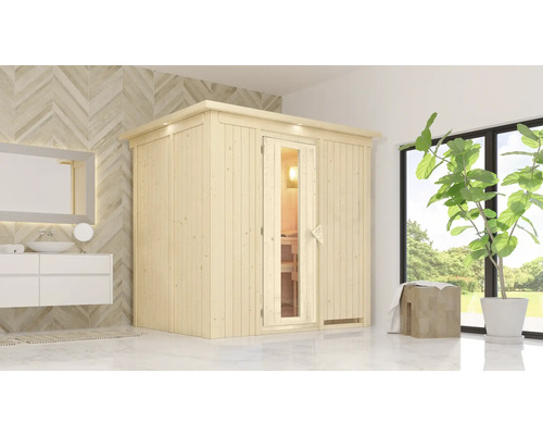 Elementsauna Karibu Bodina ohne Ofen mit Dachkranz und Holztüre mit Isolierglas wärmegedämmt Holzsauna in einem hellen Badezimmer mit Waschtisch und Spiegel