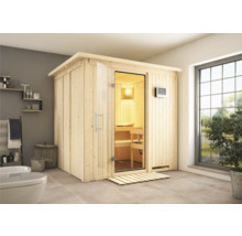 Holzsauna mit Glastür in einem Badezimmer