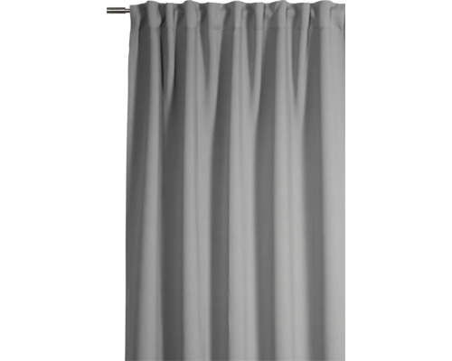 Grauer Vorhang mit Faltenaufhängung an einer Gardinenstange