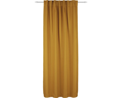 Gardine aus Stoff am Vorhang