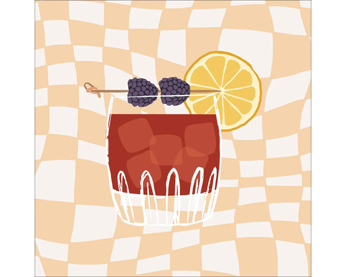 Gezeichnetes Glas mit Getränk, Eiswürfeln, Brombeeren und Zitronenscheibe
