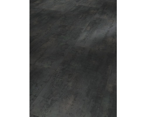 Verlegter Vinylboden mit Steindekor