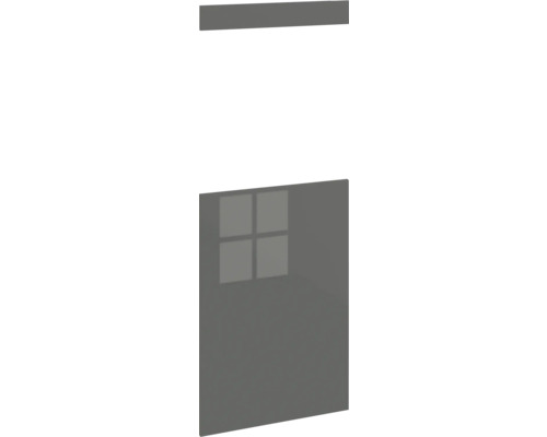 Küchenfront und zugehörige Blende