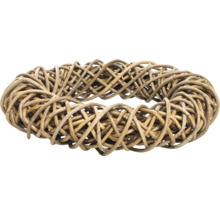 Dekorativer Kranz aus Rattan