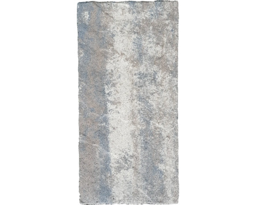 Betonpflasterstein mit rauer Oberfläche