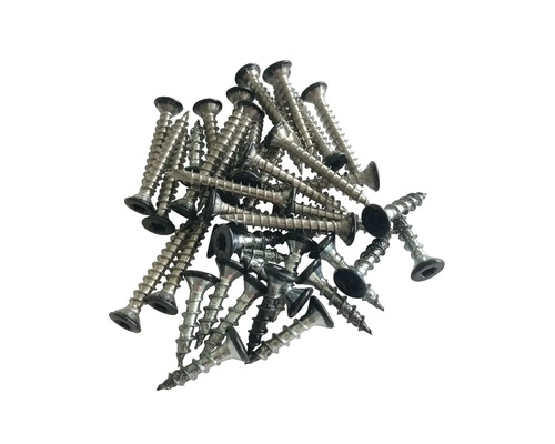 Haufen Schrauben aus Metall