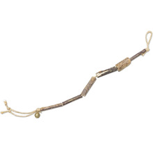 Nagetier-Spielzeug aus Holz mit Glocke und Seilaufhängung