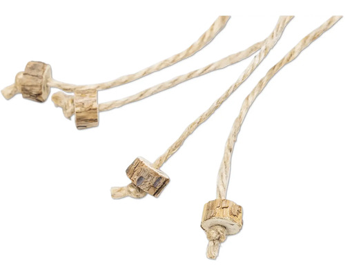 Dekorative Schnüre mit Holzstücken