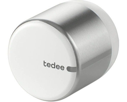 tedee smartes Türschloss aus gebürstetem Metall mit weißer Front.