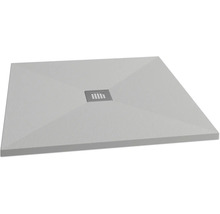 Quadratische Duschwanne mit Ablaufgarnitur