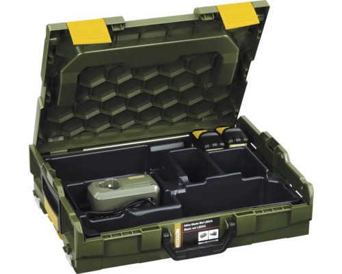 Geöffnete Werkzeugkiste mit Ladegerät und Akkus der Marke Proxxon