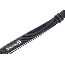 Beeztees Logo auf einem Hundegurt