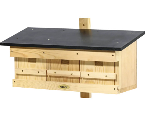 Fledermauskasten aus Holz mit Dach