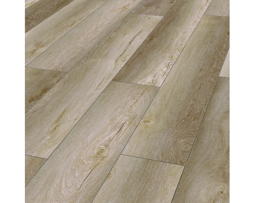 Verlegtes Laminat mit Holzstruktur